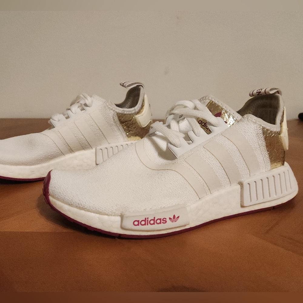 Adidas NMD R1 Sneakers – White / Gold Metallic – Women’s – Excellent Condition